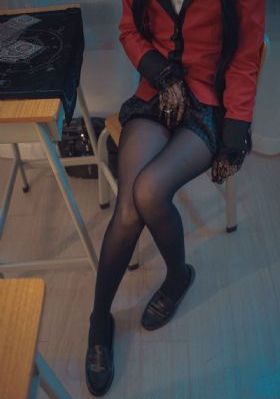 偷偷亲爱的电视剧免费观看_超清HD高清在线观看