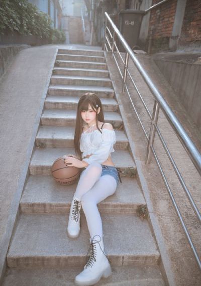 无遮挡裸光屁屁打屁股软件_BD英语全集在线观看