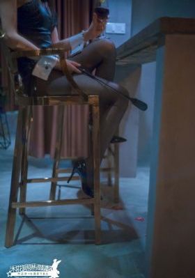 李采潭妈妈的职业_720电影在线观看