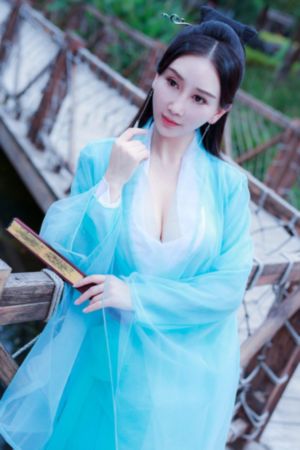 迷人的保姆手机在线_1080P免费观看
